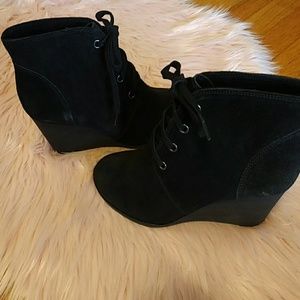 Lucky Brand black leather suede wedge boot - NEW